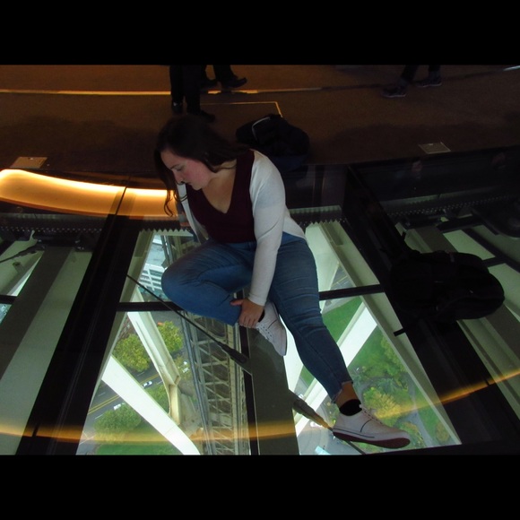 Meet your Posher, Bethany - Picture 3 of 4